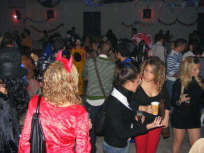 Gines: gran éxito de público en la segunda Gran Fiesta de Halloween