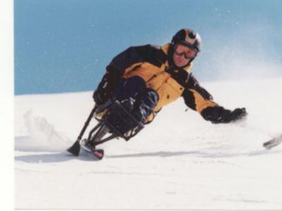 Deporte y Desafío prosigue en febrero sus cursos de esquí adaptado con dos semanas programadas