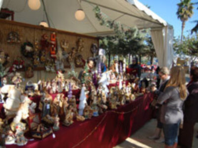 Éxito de participación en la II feria de artesanía y productos navideños (Chipiona)