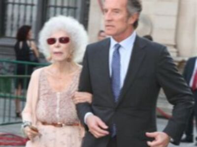 La Duquesa Alba confirma en un comunicado que se casara en Sevilla a primeros de octubre  