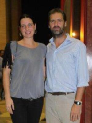 Alejandra Osborne y su marido en el cuarto mes de embarazo