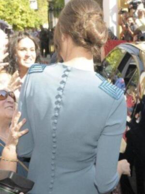 Antonio García reafirma la autoría del vestido de Eva González en la boda de la duquesa de Alba