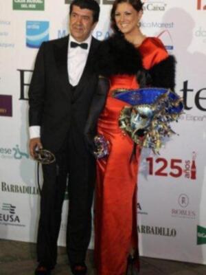 Fiesta de gala y mascaras en los Reales Alcázares de Sevilla  