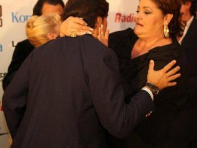 Francisco Rivera, con su novia Lourdes, feliz por la paternidad y la boda de su hermano pequeño