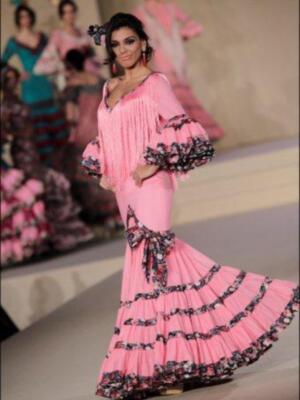 Marina Bernal y Valentin Garcia presentan Miss Sevilla con María José Suárez, Raquel Revuelta y Elisabeth Reyes, trío de Miss España