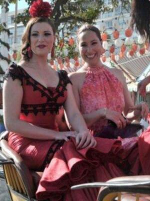 Numerosos personajes conocidos en Feria de Sevilla 2012