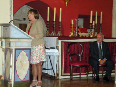 Provincia.El Profesor e Historiador D. Manuel Morales Morales, pronuncio una disertación, sobre el canto de la Sentencia de Pilatos en la Hermandad de Jesús Nazareno de Alcalá del Río.