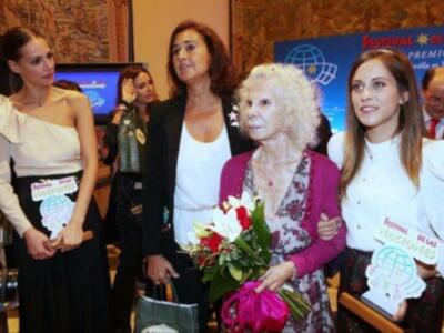 Eva González, la mejor mediadora entre la duquesa de Alba y los Rivera