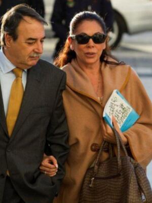 Isabel Pantoja vuelve a sentarse al banquillo a punto de convertirse en abuela