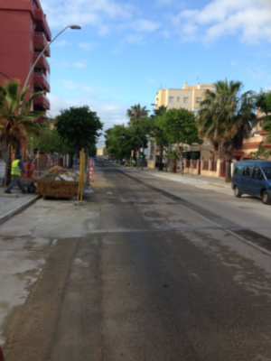 El Ayuntamiento instala tres nuevos contenedores soterrados en la avenida de Sevilla(Chipiona) 