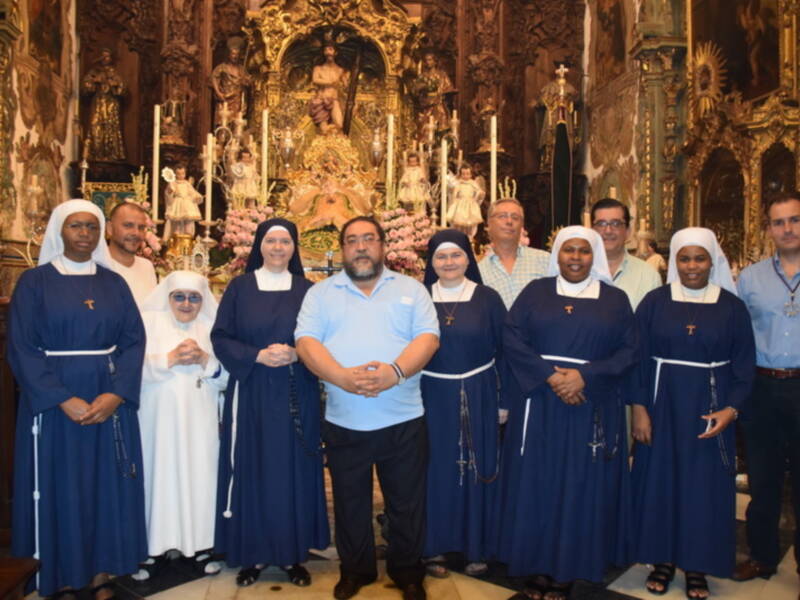 En el convento sevillano del Pozo Santo, duerme la Virgen del Transito..