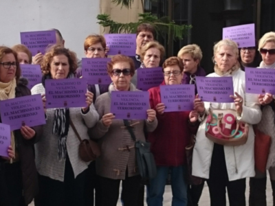 Chipiona se suma a una convocatoria en todos los ayuntamientos gaditanos para hacer ver que el machismo es violencia