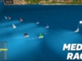 Un emocionante juego de vela en línea, donde los jugadores controlan barcos y navegan por el mar. La pantalla muestra múltiples barcos navegando en diferentes direcciones, con un mapa y estadísticas del juego en la parte superior. La imagen promociona el juego "Medal Race" con un tiempo de 04:31.