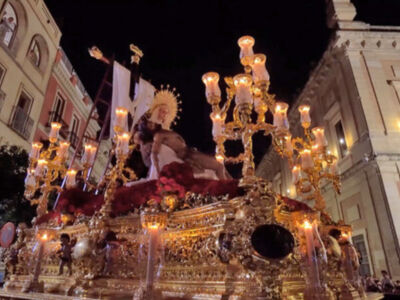  El Baratillo estrena la película “Piedad Coronada” en el Teatro Cervantes por el aniversario de la Coronación