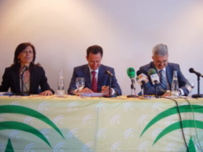 Un centenar de gerentes de clubes de golf españoles asisten en Chiclana a unas jornadas del Instituto Andaluz del Deporte