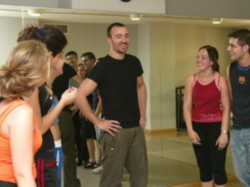 Pablo Pujol, de alumno en Upa Dance a profesor en la vida real en Sevilla, nos cuenta los secretos de su vida .