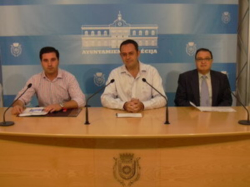 Gran  actividad del Corpus en Ecija