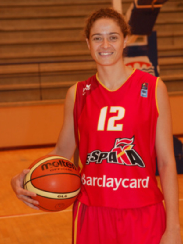 La Sevillana Isabel Sánchez, estrella del baloncesto femenino