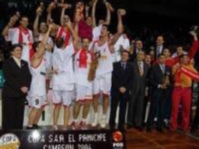 Murcia, justo campeón de la Copa Príncipe 2006 al derrotar a Drac Inca (78-60)