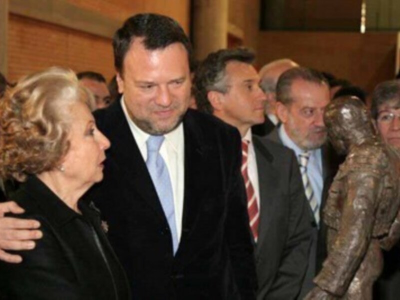 Lleno completo en la emocionante inauguración de 'Manolo Vázquez, torero de Sevilla'