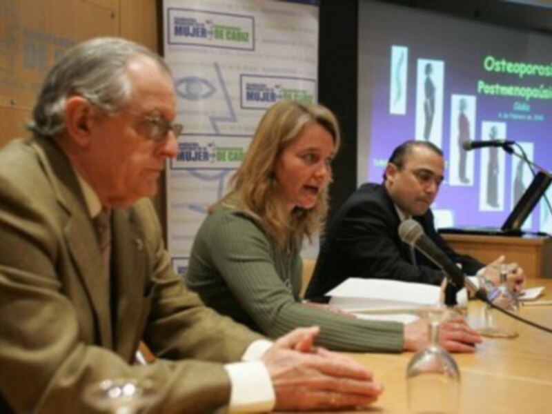 Conferencia pasada de Osteoporosis Postmenopáusica en Cádiz