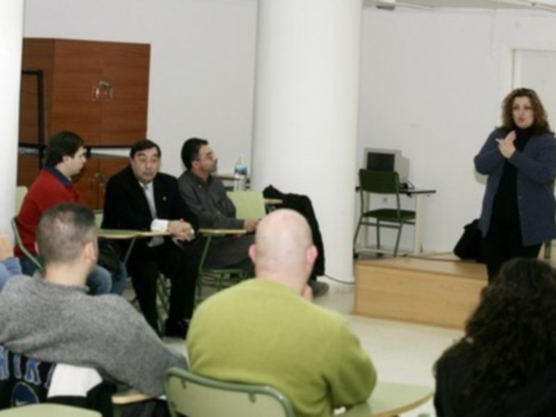 El Ayuntamiento de Cádiz inaugura un curso de información y prevención sobre drogas para Asorca