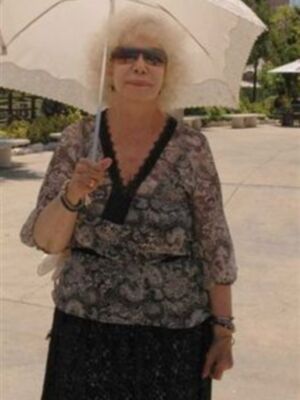 La Duquesa de Alba pasea por Isla Mágica de forma original