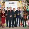 Surrealista entrego sus premios 5 Aniversario de mano de Raquel Revuelta y el Alcalde de Sevilla.