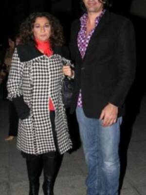 Lolita y Rosario homenajean a Almodovar en Sevilla