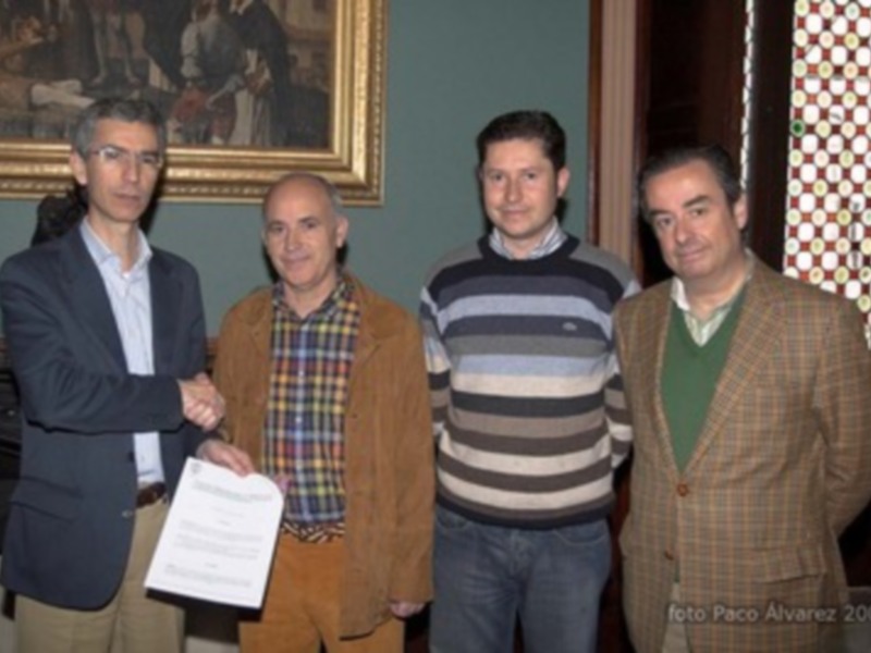 El Ayuntamiento de Utrera firma un convenio de colaboración con la constructora Hacienda Santa Marta