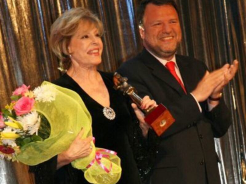 Laura Valenzuela y Maria Jimenez premiadas por los telespectadores de Andalucia