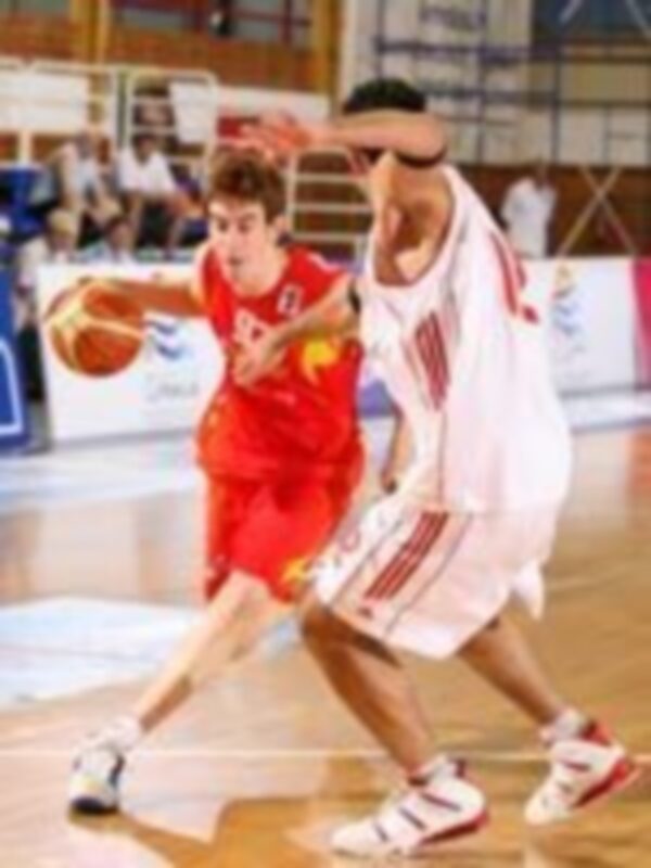 España debuta con victoria ante Puerto Rico en el Mundial de Novi Sad (89-91)