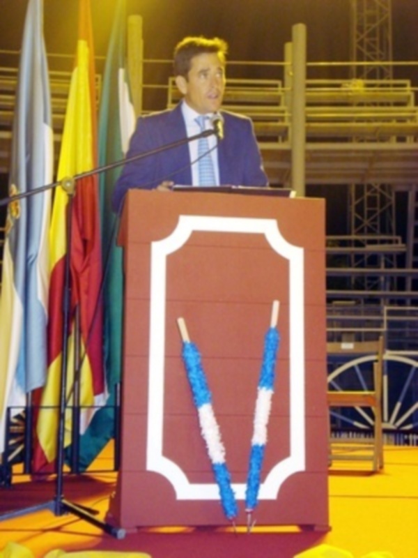 Dávila Miura fue pregonero en la plaza de la Algaba