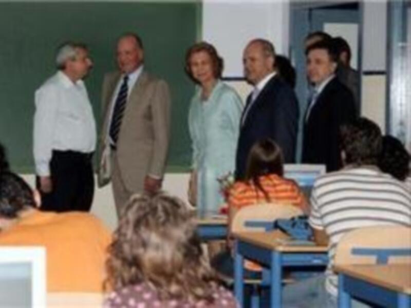 LA REINA CELEBRÓ SU SANTO EN EL COLEGIO