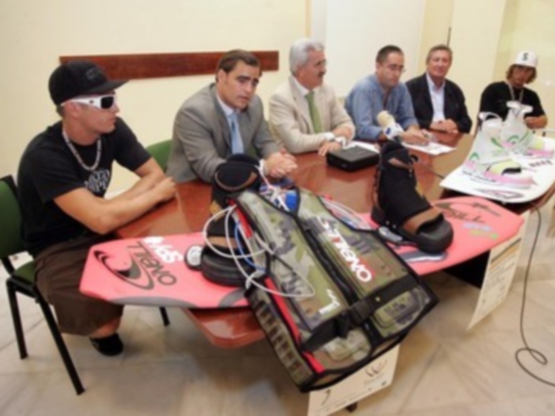El Campeonato de España de Wakeboard Sevilla 2007 va de récord