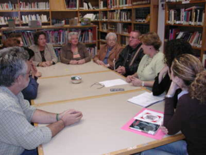 Constituido el Club de Lectura de la Biblioteca Municipal de Gines