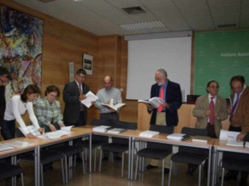 Una tesis sobre el ejercicio como moderador del consumo de fármacos en mayores, tercer premio de Investigación 2007