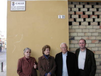 Rotulada en Gines una calle con el nombre de Juan Antonio Melo