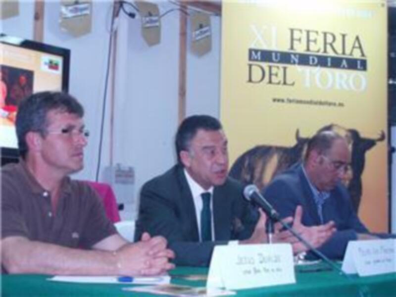 La Feria Mundial del Toro 2009 se presenta en la II Gran Feria Taurina Popular de Castellón