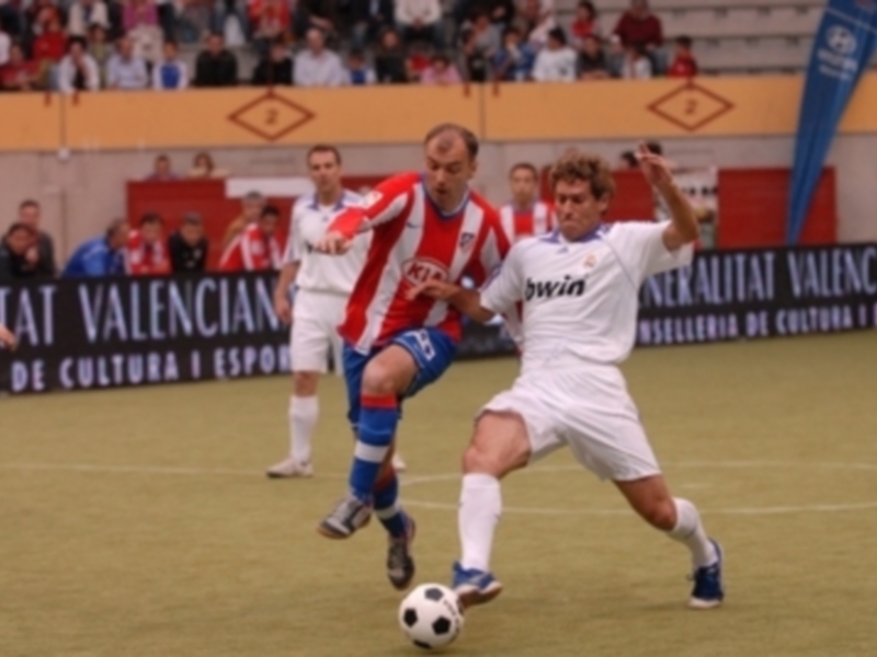 El Real Madrid mantiene el subcampeonato en el Derbi madrileño