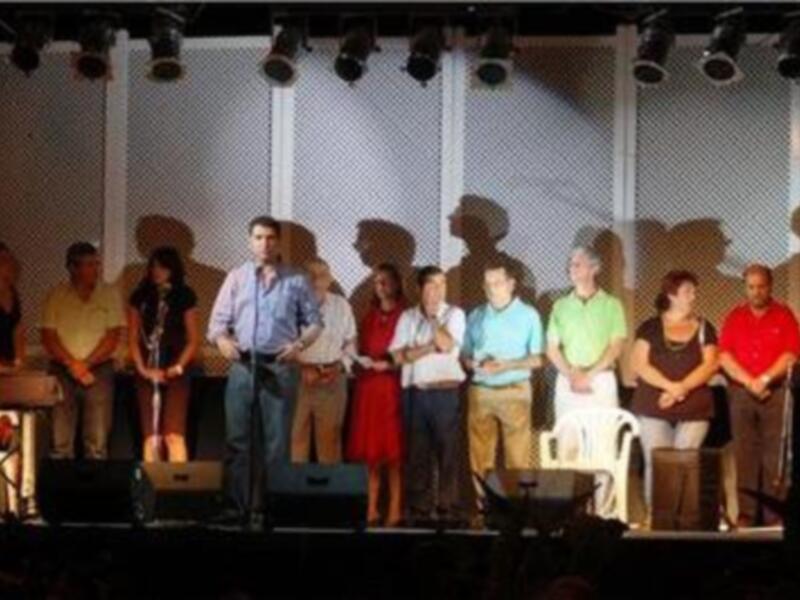 Homenajeados tres marineros en el comienzo de la Velada del Carmen en Chipiona
