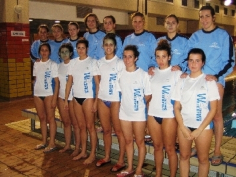 El C.N. Montjuic logra el último billete libre para la Copa de la Reina de waterpolo de Dos Hermanas