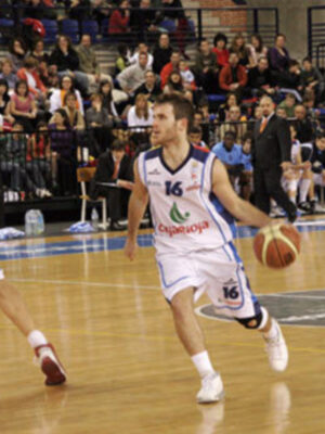 El partido HNV Duar Navarra - Caja Rioja marca la 20ª Jornada de la Adecco LEB Plata