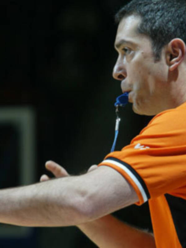 Juan Carlos Arteaga: En arbitraje la FEB es pionera a nivel mundial