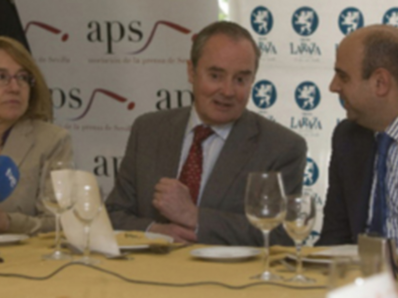 Los Aperitivos de la Raza inagurados por Jose Antonio Maldonado