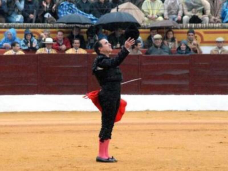Ortega Cano sufre una fuerte voltereta en Aracena