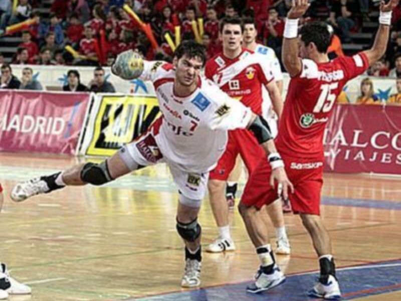 Balonmano: Prieto sustituye a Urdiales