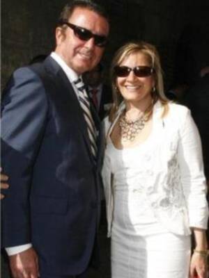 Ortega Cano acudió con Carmen Tovar a los toros en Sevilla