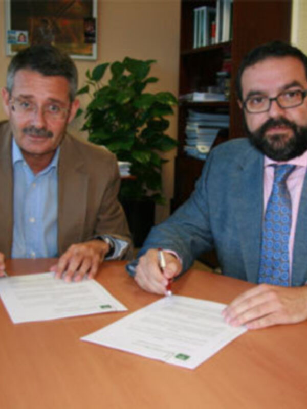 Firma del convenio entre la FAB y la Empresa Pública Deporte Andaluz S.A. para el patrocinio y organización de los CADEBAS 09