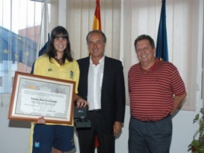 El Director General de Deportes recibe a Yurena Díaz